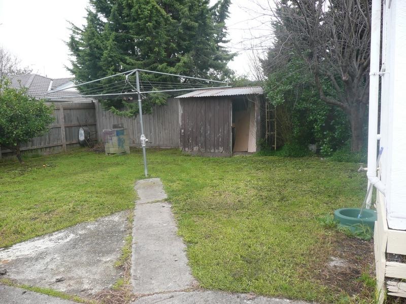 17 Midway Street, Heidelberg West VIC 3081