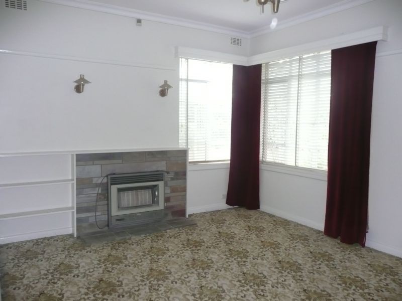 24 Outhwaite Road, Heidelberg Heights VIC 3081