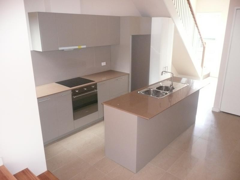 3/45 Sherbourne Road, Montmorency VIC 3094