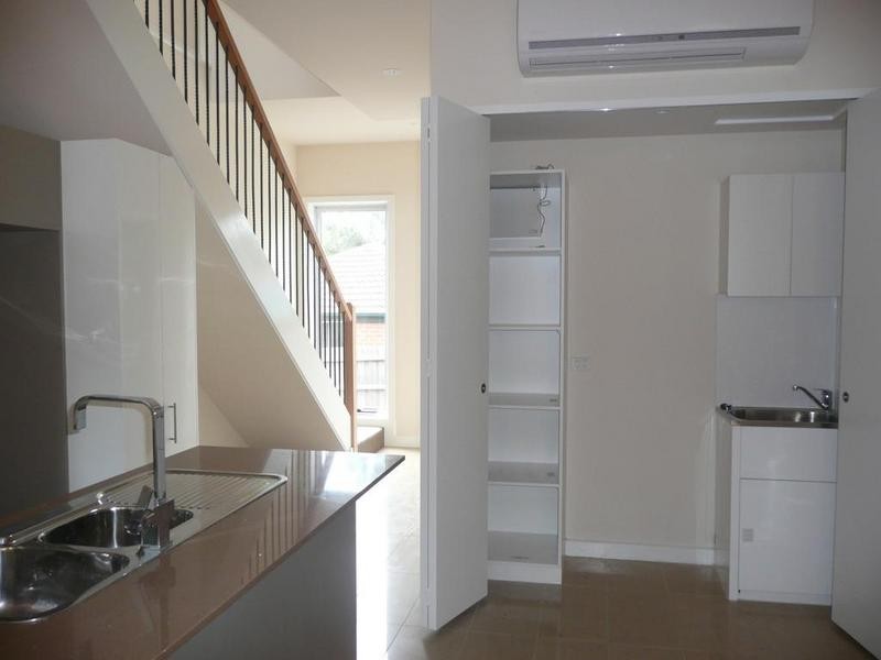 3/45 Sherbourne Road, Montmorency VIC 3094