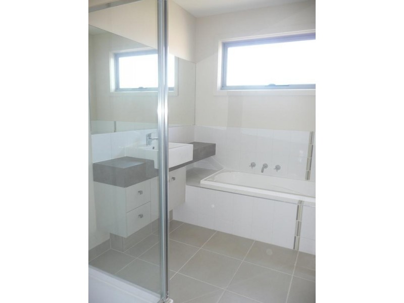 2/29 Cameron Street, Reservoir VIC 3073