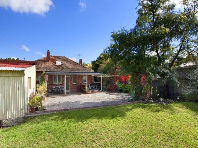 20 McEwan Road, Heidelberg Heights VIC 3081