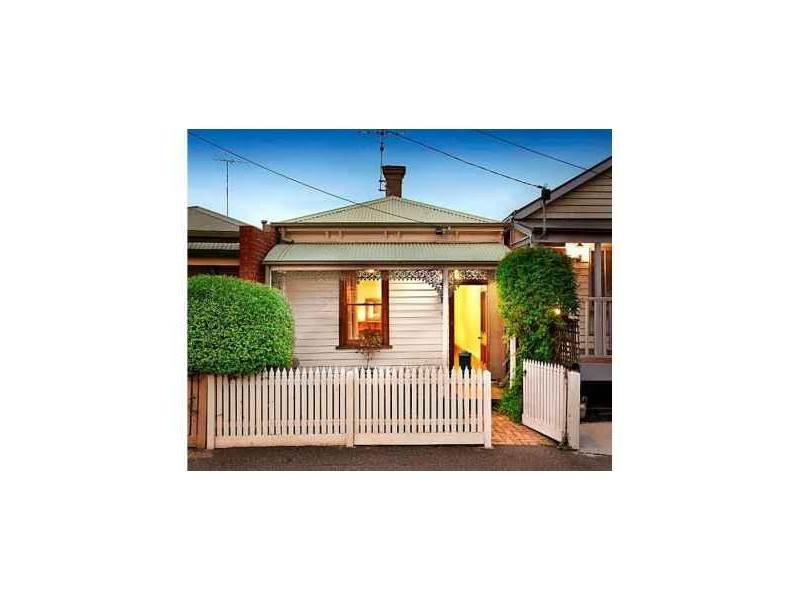 33 Chelmsford Street, Kensington VIC 3031