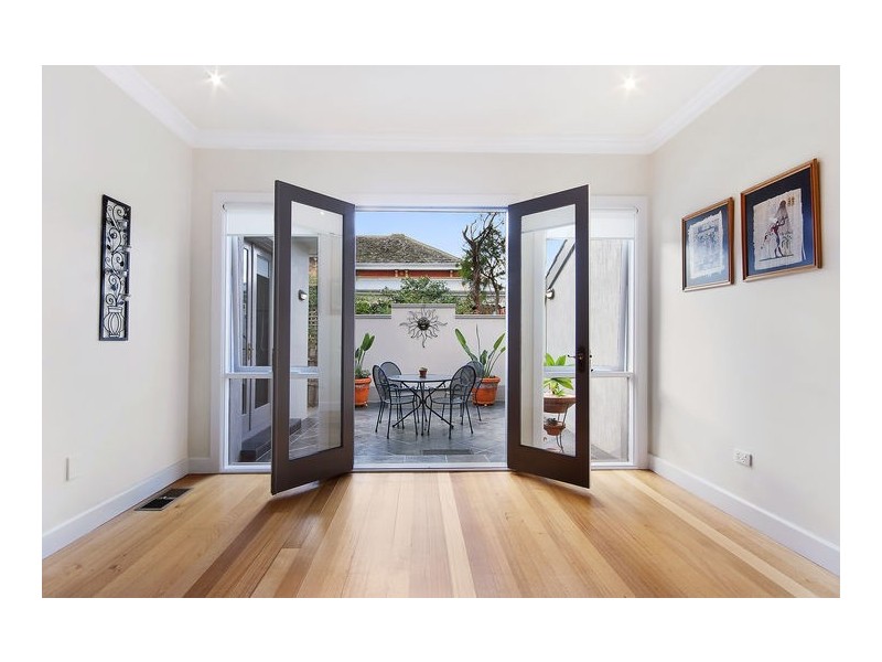 137 Cape Street, Heidelberg VIC 3084