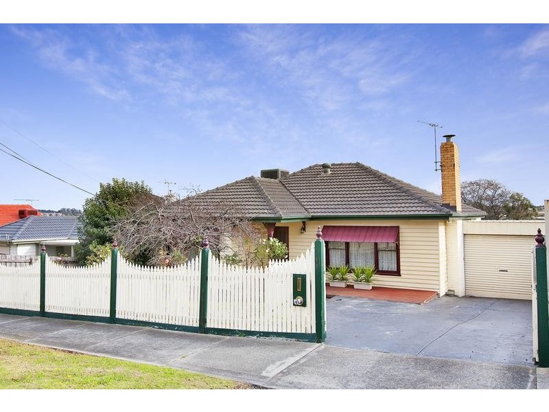 11 Mais Street, Reservoir VIC 3073