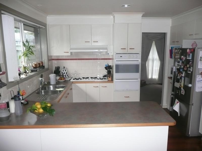 247 St Helena Road, Greensborough VIC 3088