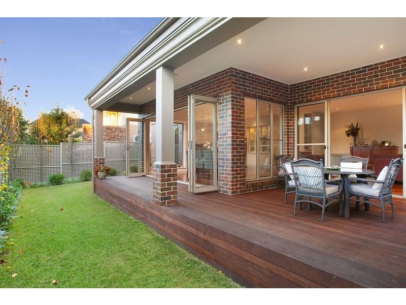 64 Castle Street, Eaglemont VIC 3084