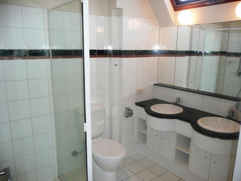 10 St Hubert Road, Ivanhoe VIC 3079