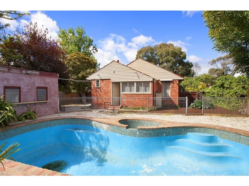 6 Bardia Street, Heidelberg West VIC 3081