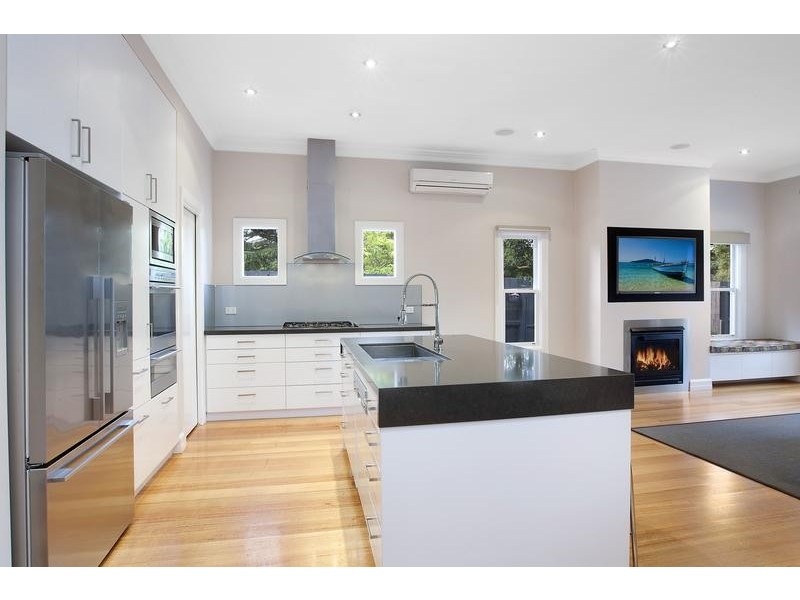 34 Miles Street, Ivanhoe VIC 3079