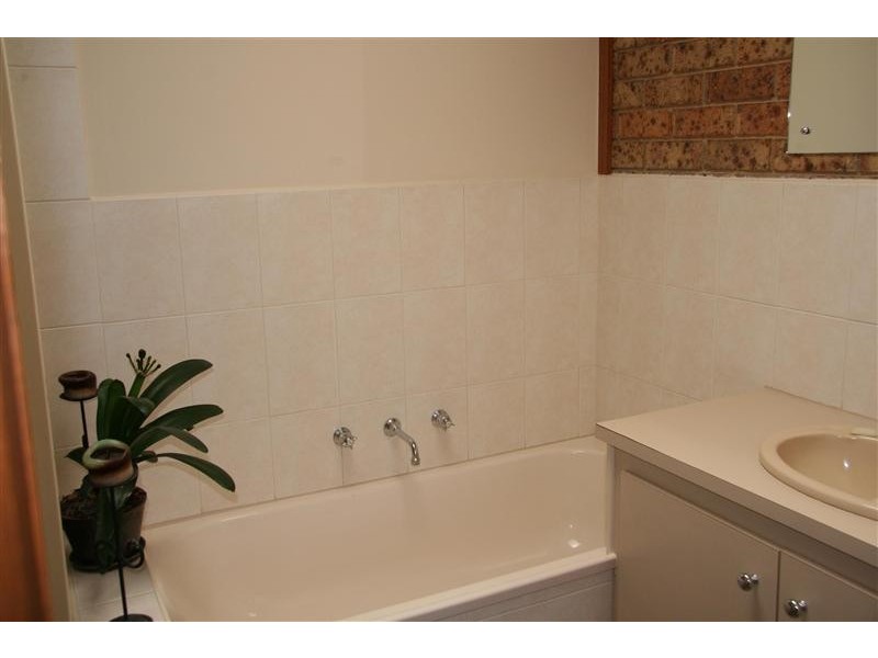8/70 Graham Road, Viewbank VIC 3084