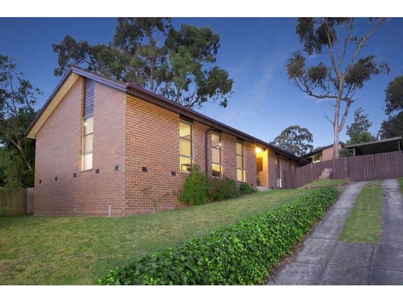 2 Debra Court, Macleod VIC 3085