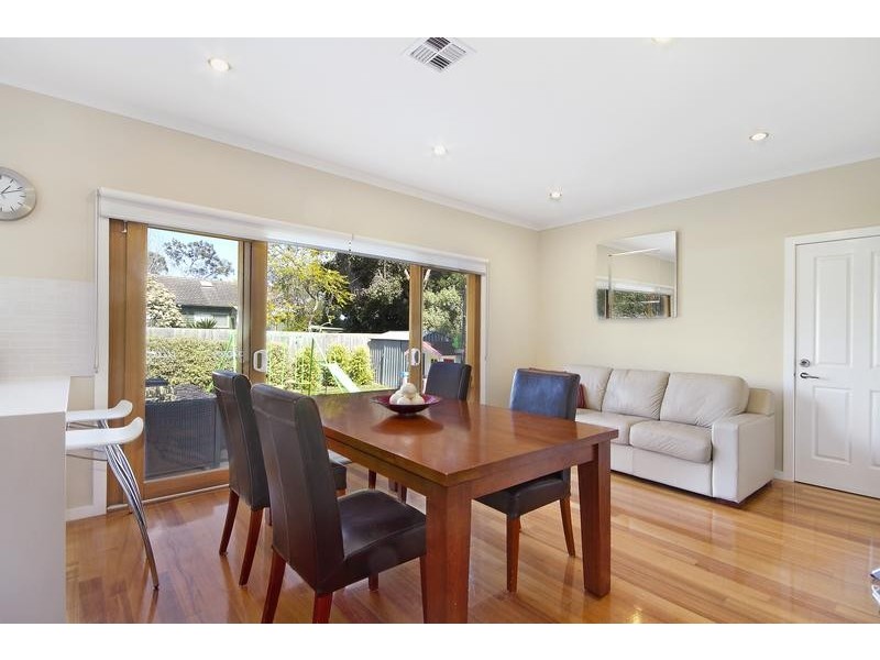 2/78 Somers Avenue, Macleod VIC 3085