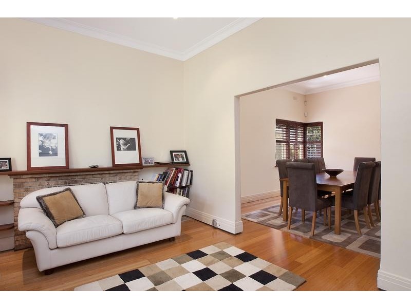 32 Otterington Grove, Ivanhoe East VIC 3079