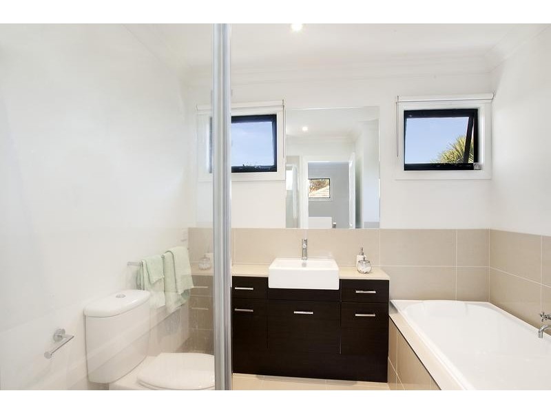 24 Forster Street, Heidelberg Heights VIC 3081