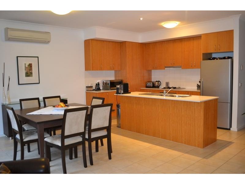 12 Cascade Walk, Macleod VIC 3085