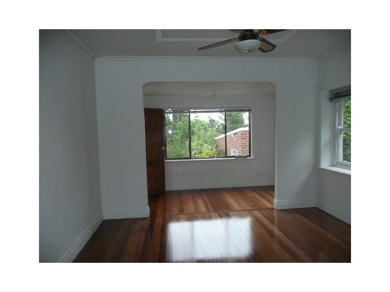 15 Otterington Grove, Ivanhoe VIC 3079