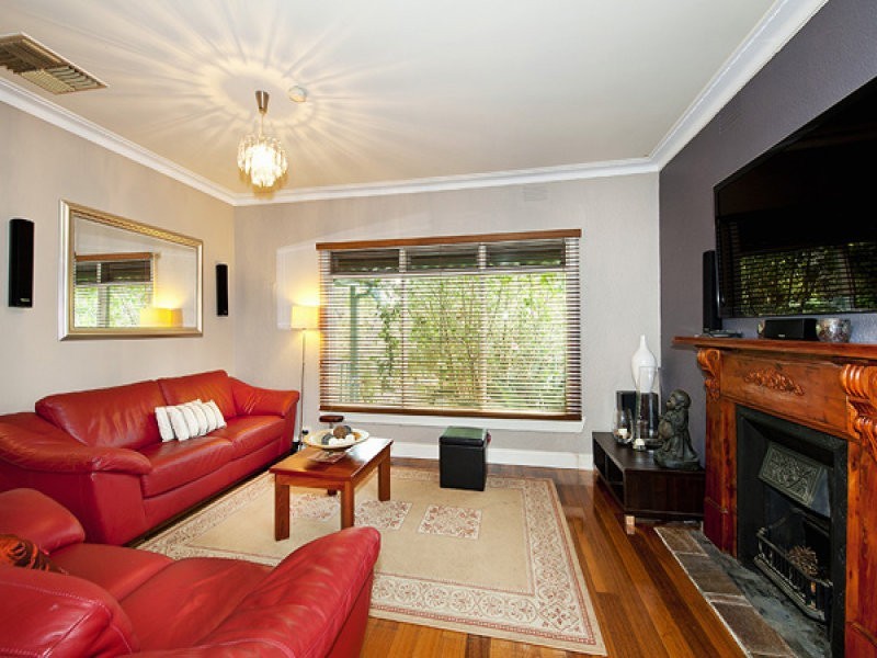 1/68 Ferguson Street, Macleod VIC 3085