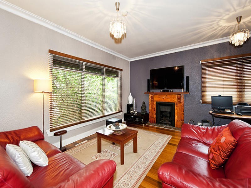 1/68 Ferguson Street, Macleod VIC 3085