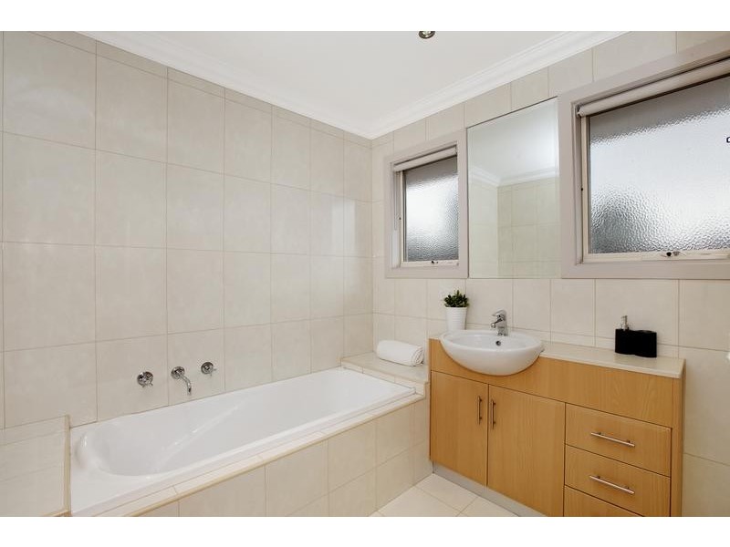 2/10 Edgar Street, Heidelberg VIC 3084
