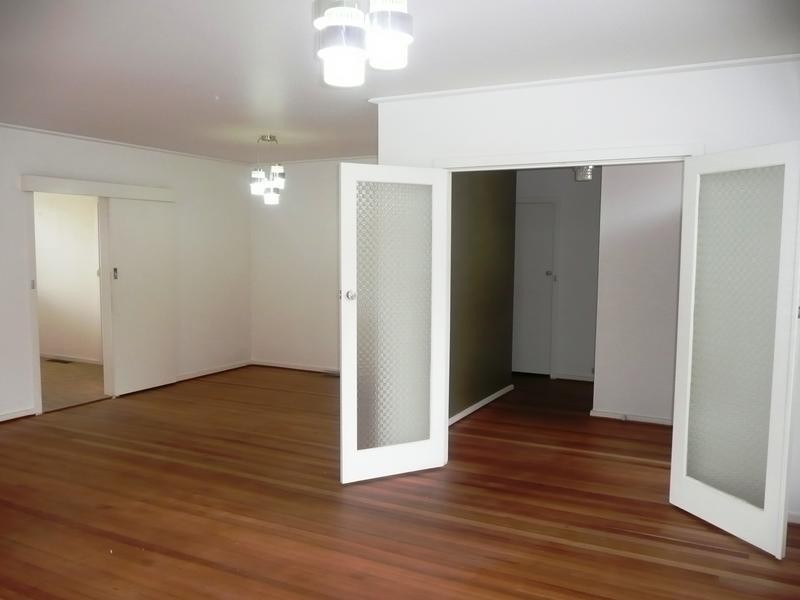 2/1 Mervyn Crescent, Ivanhoe VIC 3079