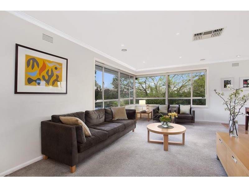 77 Locksley Road, Ivanhoe VIC 3079