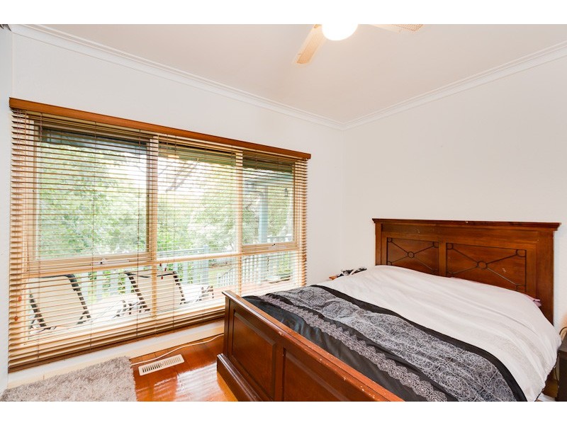 1/68 Ferguson Street, Macleod VIC 3085