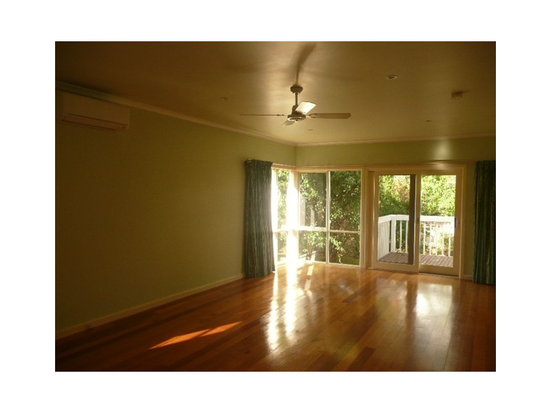 22 Dunstan Street, Macleod VIC 3085