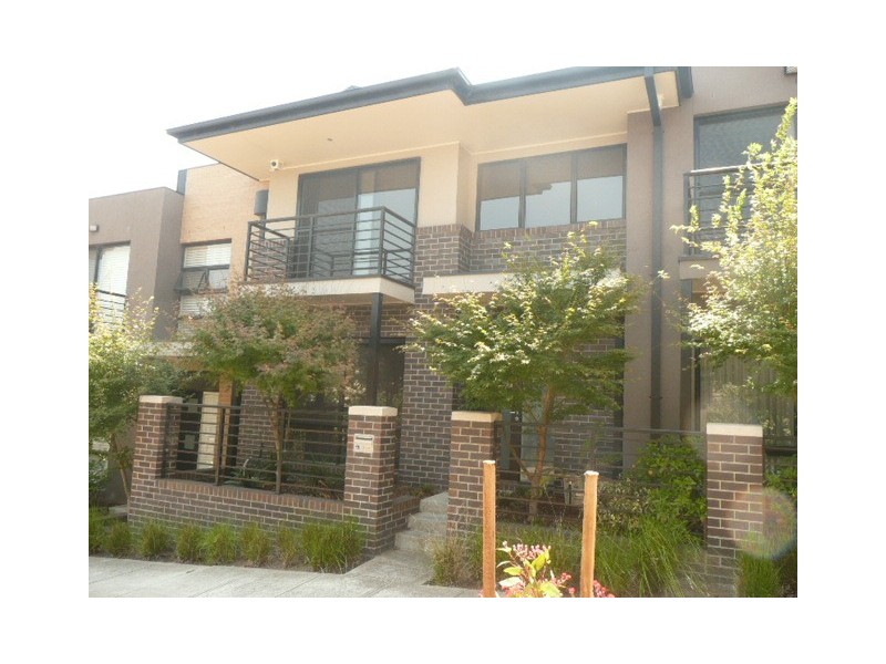 11 Cascade Walk, Macleod VIC 3085