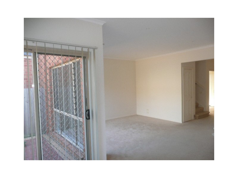 9 Peakview Drive, Viewbank VIC 3084