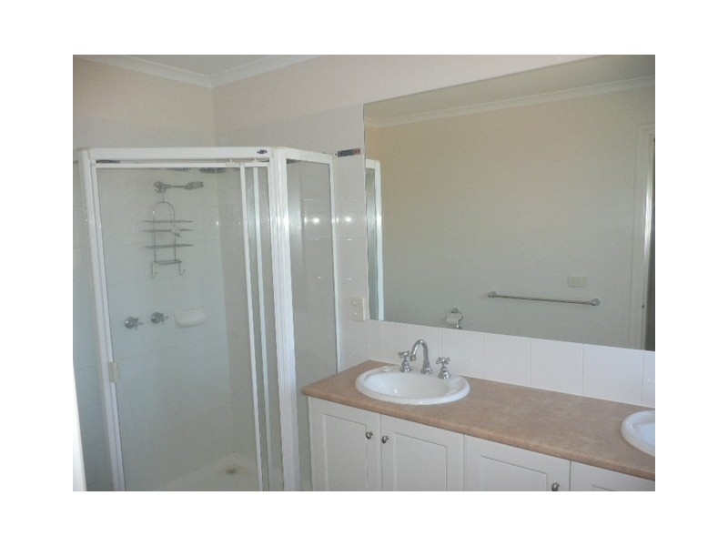 9 Peakview Drive, Viewbank VIC 3084