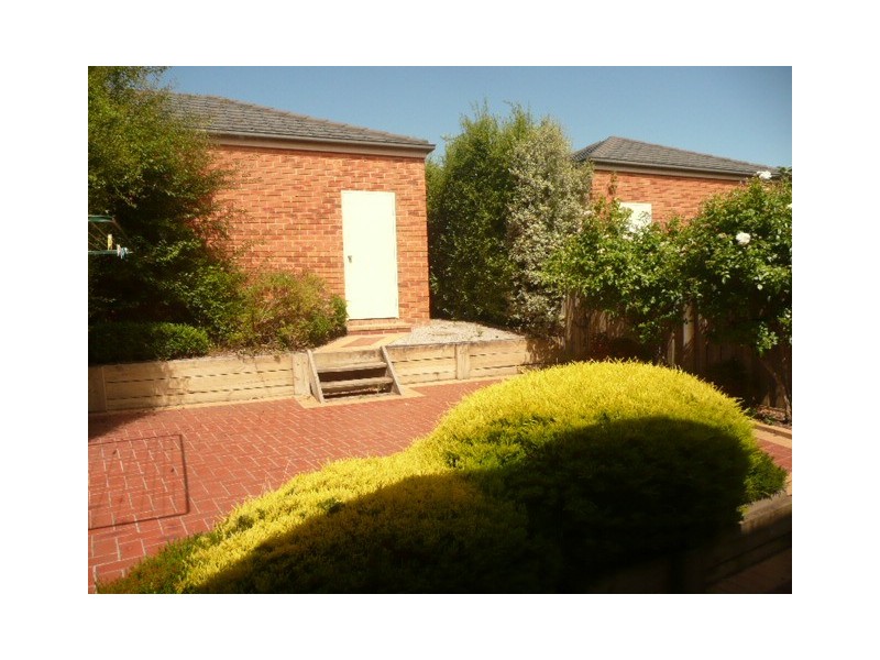 9 Peakview Drive, Viewbank VIC 3084