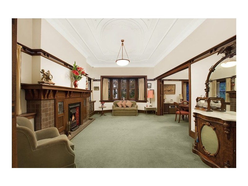 2 Summit Drive, Eaglemont VIC 3084