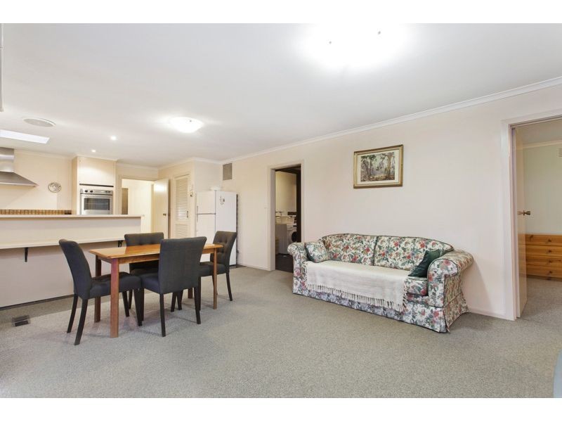 41 Rotherwood Road, Ivanhoe East VIC 3079