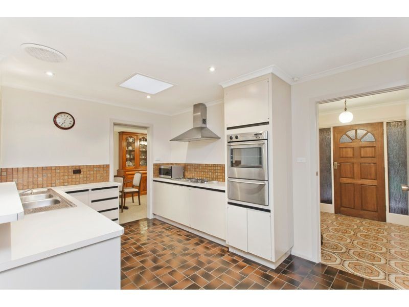 41 Rotherwood Road, Ivanhoe East VIC 3079