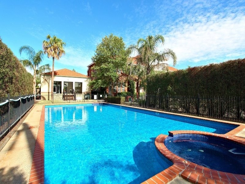 37/337 Station Street, Fairfield VIC 3078