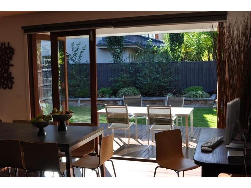 111 Main Drive, Macleod VIC 3085