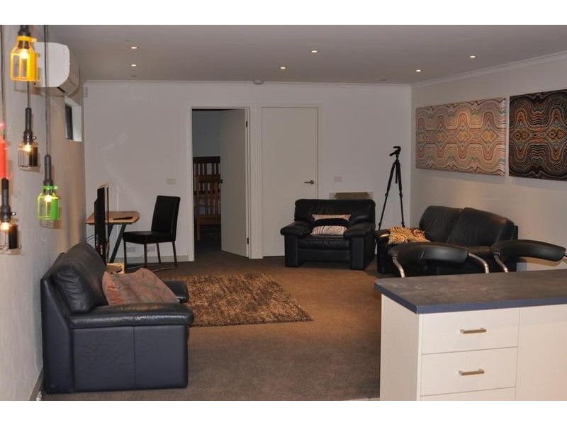 111 Main Drive, Macleod VIC 3085