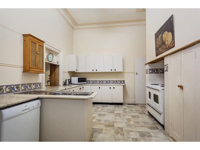 24 Lower Heidelberg Road, Ivanhoe VIC 3079