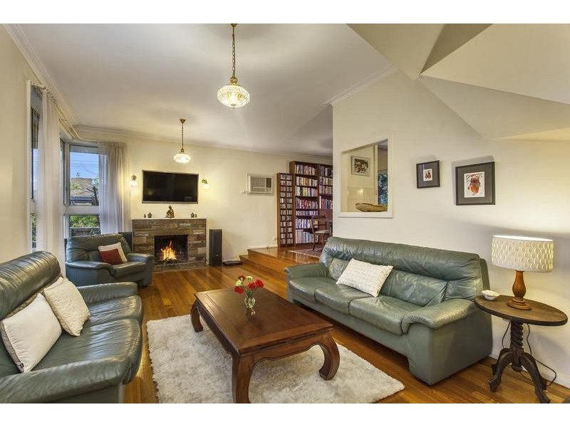 15 Louise Street, Heidelberg VIC 3084