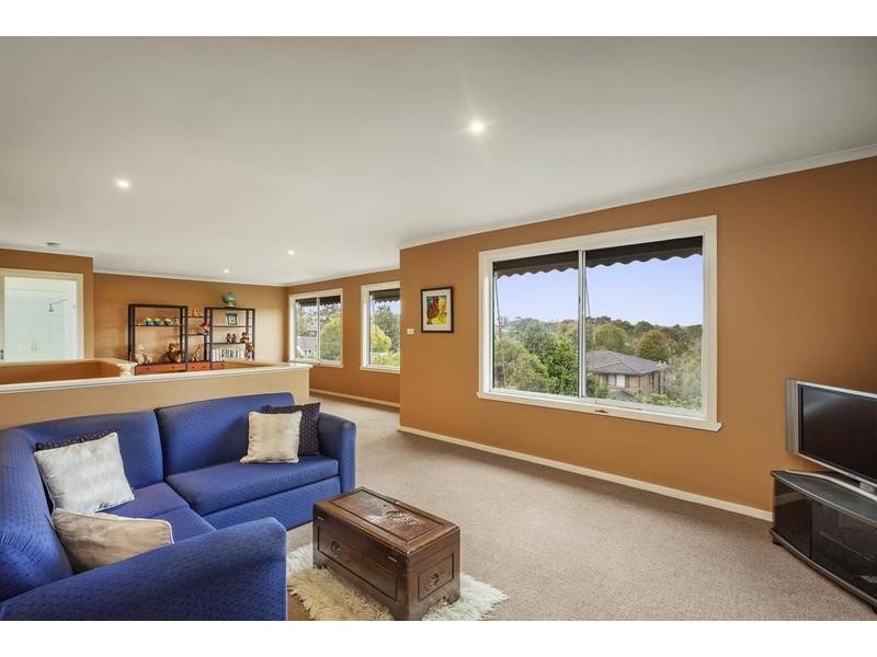 15 Louise Street, Heidelberg VIC 3084