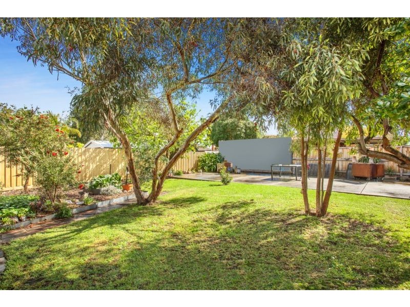 17 Ambrose Street, Ivanhoe VIC 3079