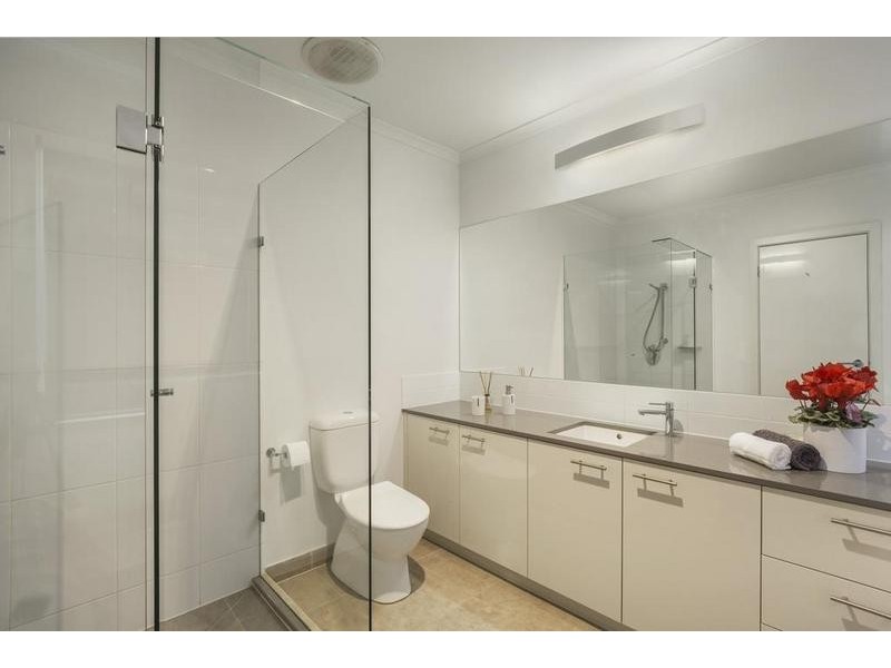 8 Cade Grove, Macleod VIC 3085