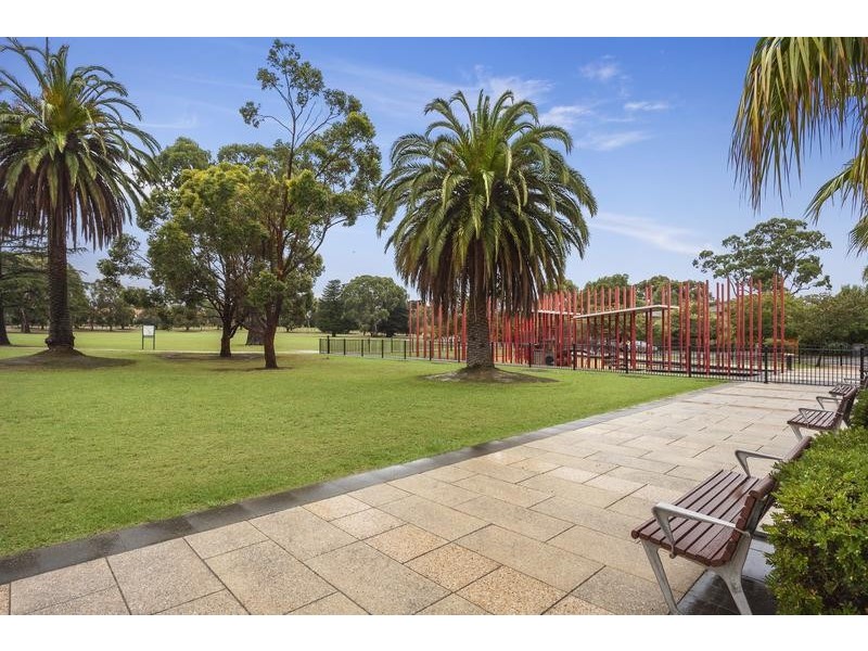 8 Cade Grove, Macleod VIC 3085
