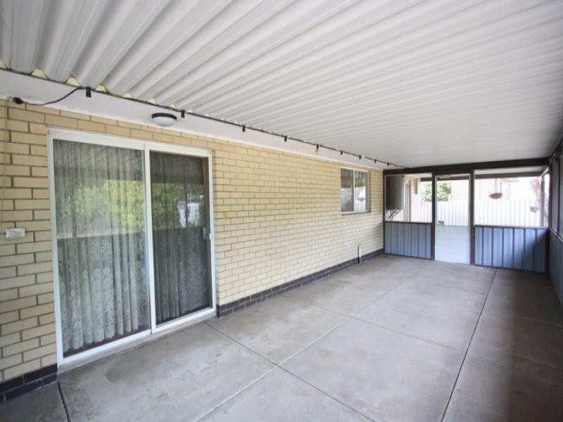 11 Sullivan Street, Beckenham WA 6107