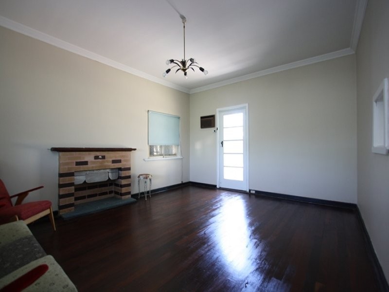 5 Bent Street, Cannington WA 6107