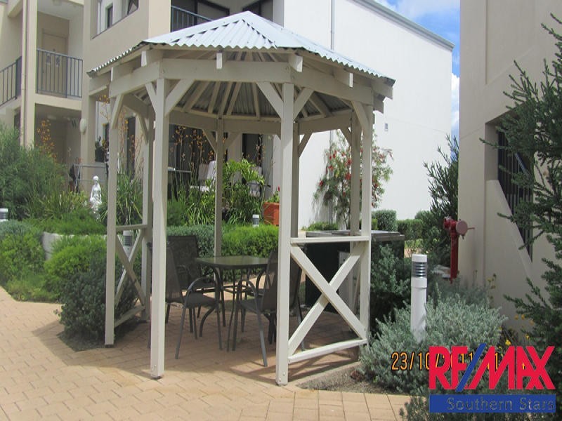 U39/17 Southdown Place, Thornlie WA 6108