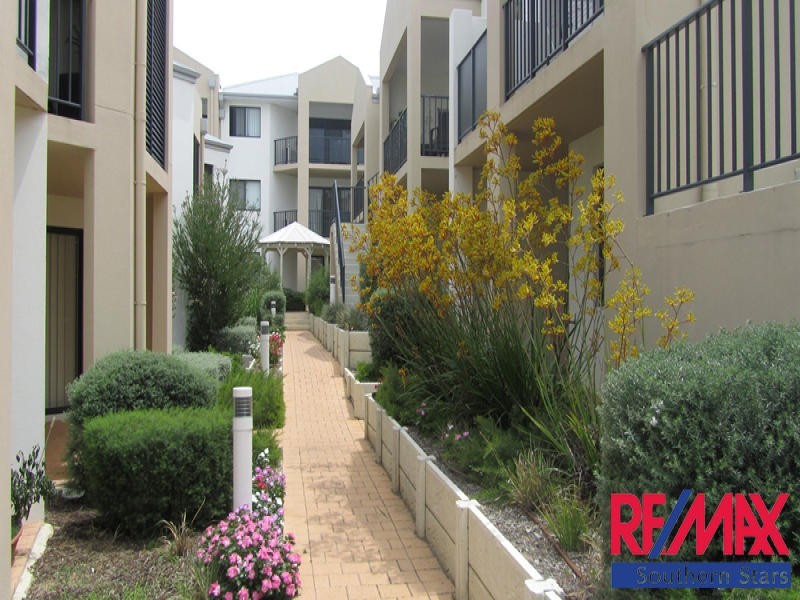 U39/17 Southdown Place, Thornlie WA 6108