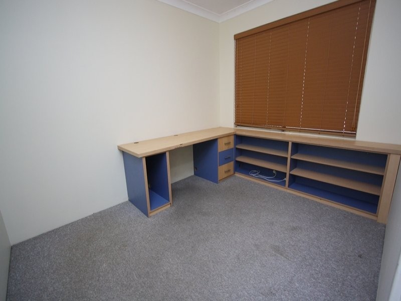 8 Isdell Place, Gosnells WA 6110