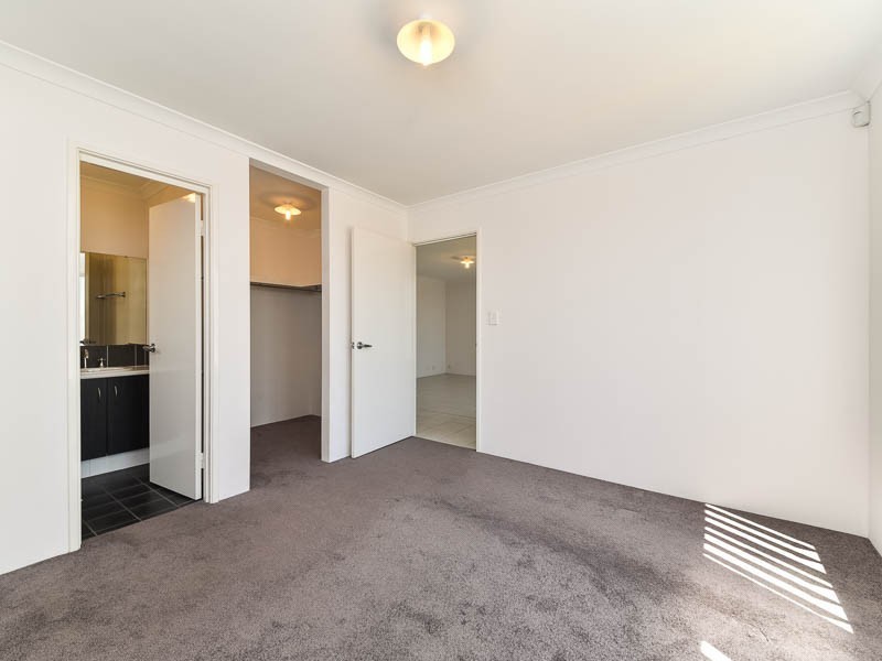 55 Riva Entrance, Piara Waters WA 6112